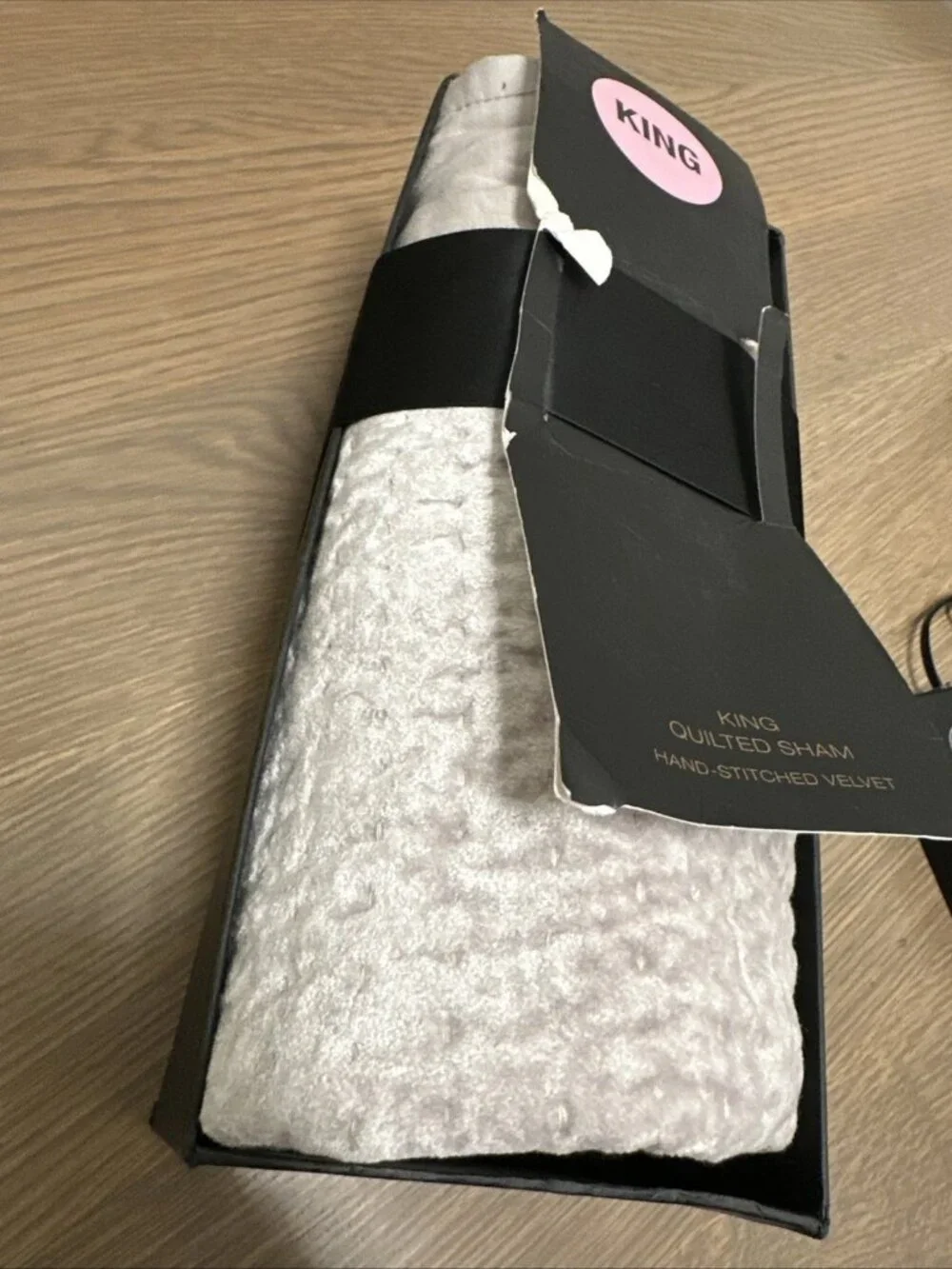 1 Donna Karan King Soft Velvet Handstitched Quilt Sham Platinum
